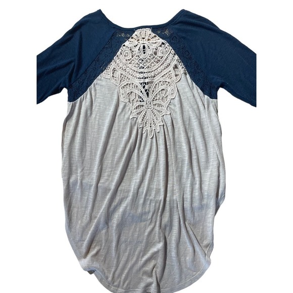 Altar'd State Women's Baseball Style Tshirt. Lace & crochet detailed back. Small - Picture 6 of 6